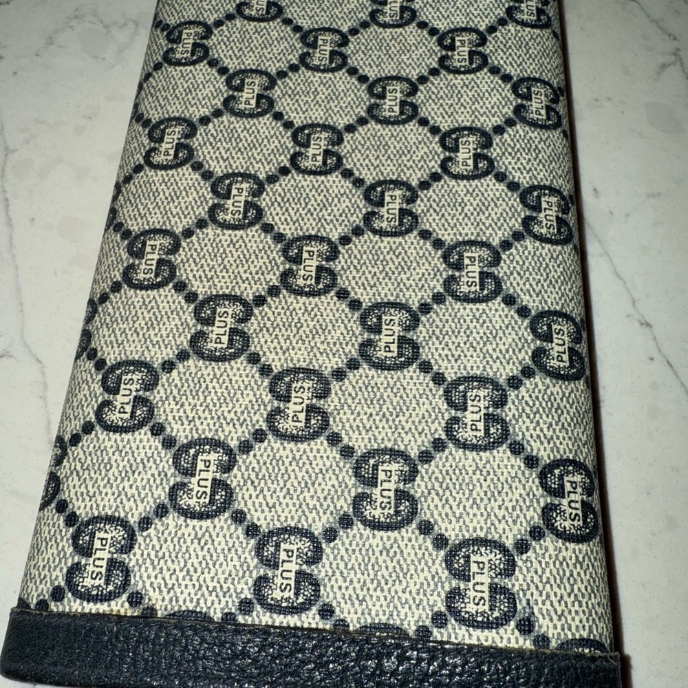 Gucci GG Plus Black and Cream Clutch/Wallet on Chain - Picture 7 of 9